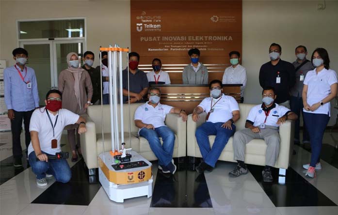 Robot AUMR Pertama di Indonesia
